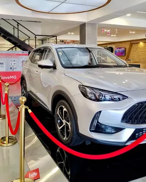 MG HS PHEV 2025