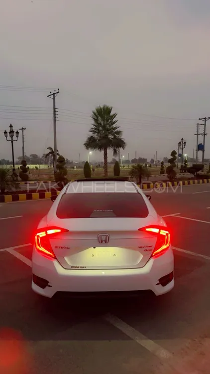 Honda Civic 2017 for Sale in Sheikhupura Image-1
