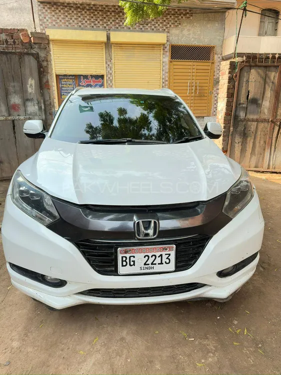Honda Vezel 2014 for Sale in Lahore Image-1