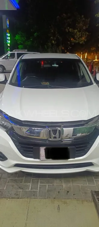 Honda Vezel 2014 for Sale in Islamabad Image-1