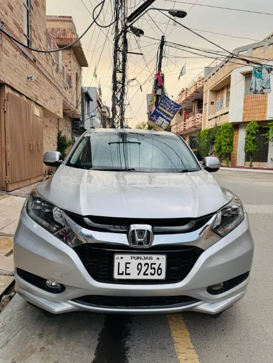 Honda Vezel 2015 for Sale in Lahore Image-1