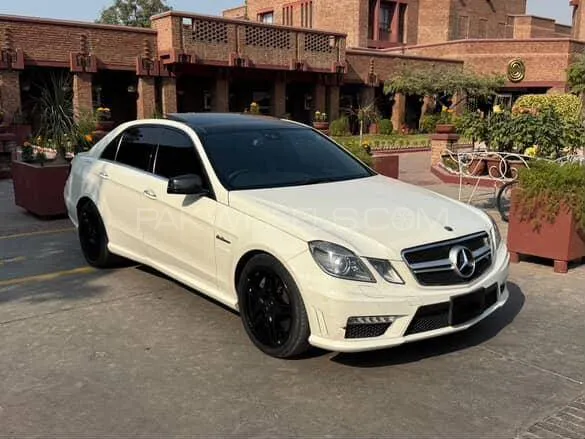 Mercedes Benz E Class 2020 for Sale in Lahore Image-1