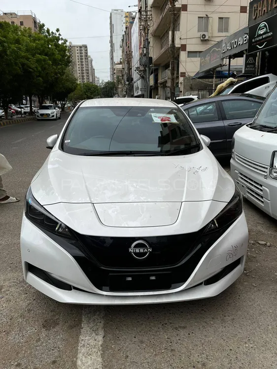 نسان لیف 2022 for Sale in اسلام آباد Image-1