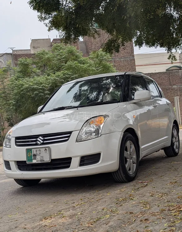Suzuki Swift 2017 for Sale in Faisalabad Image-1