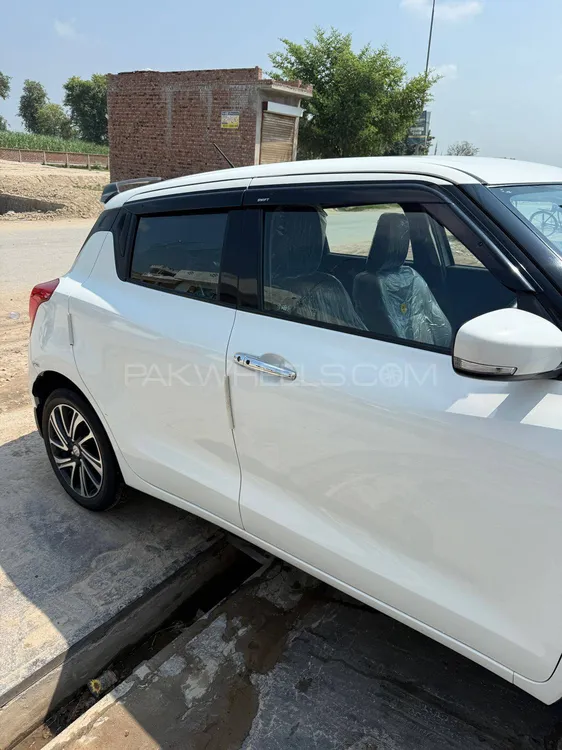 Suzuki Swift 2022 for Sale in Okara Suzuki Swift 2022 for Sale in Okara Image-4