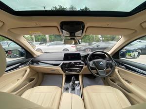 BMW 5 series edrive 
Model: 2018
Mileage: 22,600 Km
Reg: 2019 khi

Calling and Visiting Hours

Monday to Saturday

11:00 AM to 7:00 PM