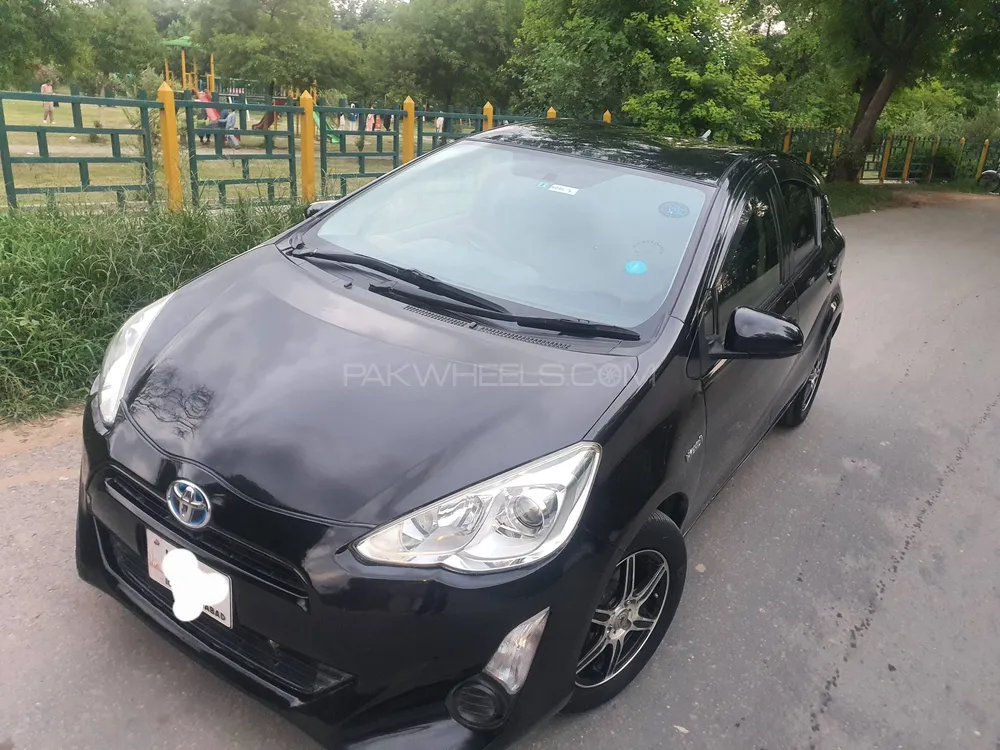Toyota Aqua 2015 for Sale in Islamabad Image-1
