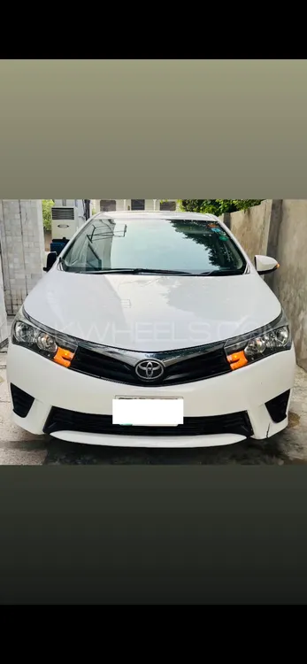 Toyota Corolla 2017 for Sale in Lahore Image-1