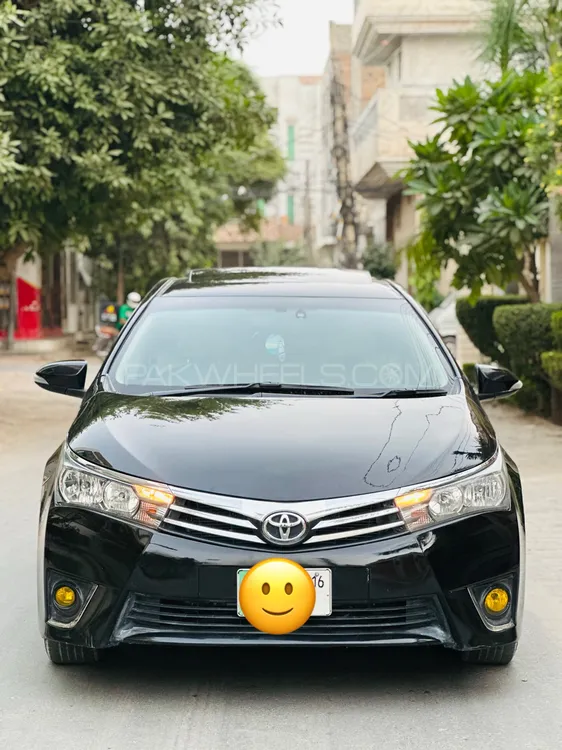 Toyota Corolla 2015 for Sale in Burewala Image-1