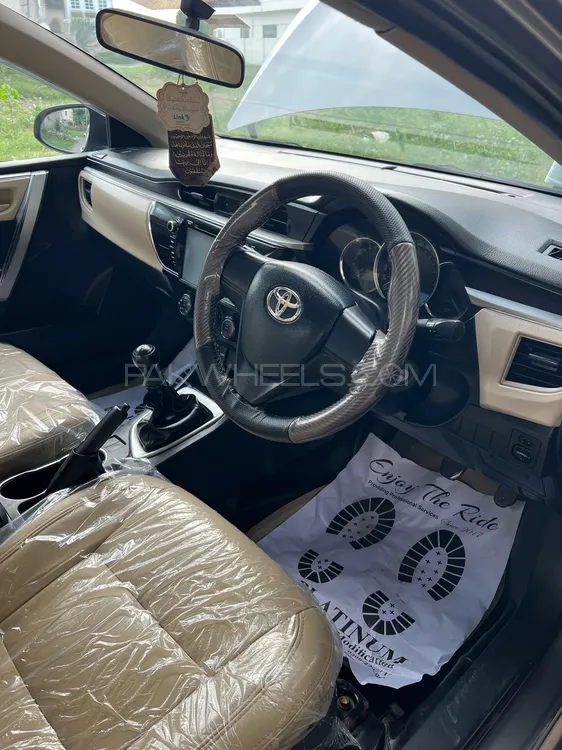 Toyota Corolla 2015 for Sale in Gujranwala Toyota Corolla 2015 for Sale in Gujranwala Image-4