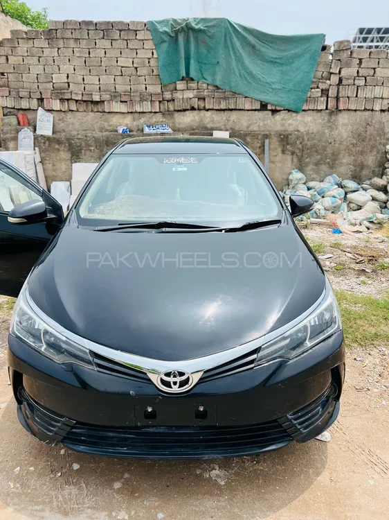 Toyota Corolla 2015 for Sale in Islamabad Image-1