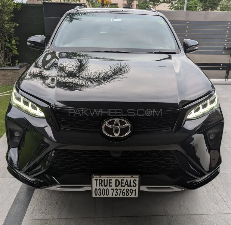 Toyota Fortuner 2022 for Sale in Lahore Image-1
