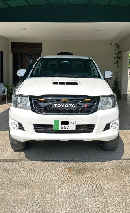 Toyota Hilux 2014 for Sale in Lahore Image-1