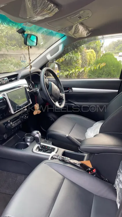 Toyota Hilux 2023 for Sale in Lahore Toyota Hilux 2023 for Sale in Lahore Image-4