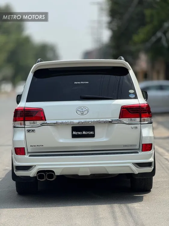Toyota Land Cruiser 2012 for Sale in Lahore Toyota Land Cruiser 2012 for Sale in Lahore Image-9