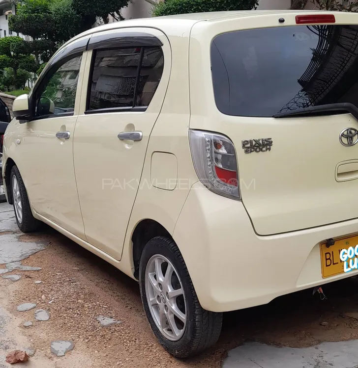 Toyota Pixis Epoch 2014 for Sale in Karachi Image-1