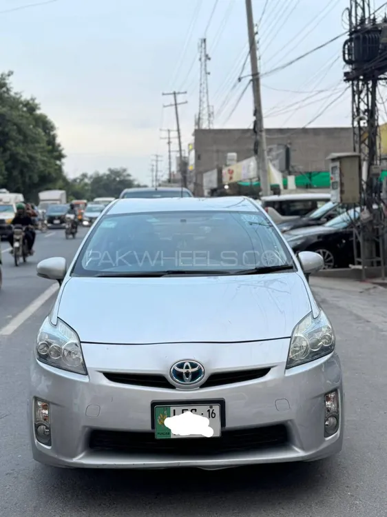 Toyota Prius 2009 for Sale in Lahore Image-1