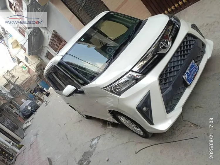 ٹویوٹا رومی 2021 for Sale in لاہور ٹویوٹا رومی 2021 for Sale in لاہور Image-2