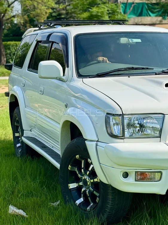 Toyota Surf 2001 for Sale in Islamabad Image-1