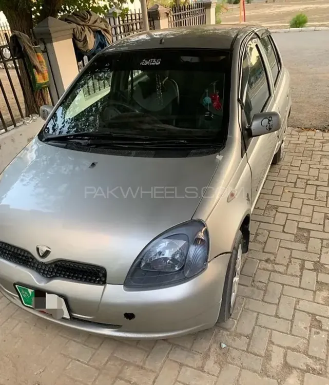 Toyota Vitz 1999 for Sale in Dera ismail khan Image-1