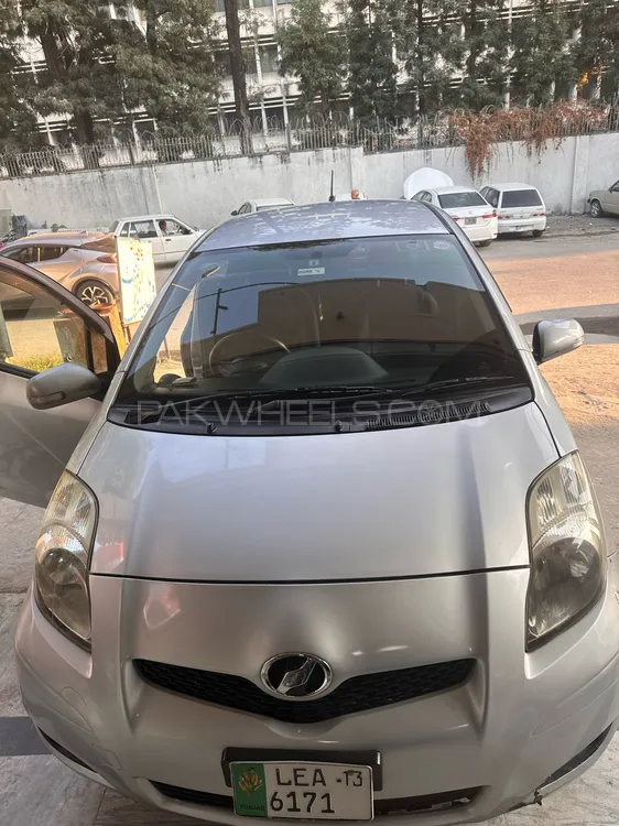 Toyota Vitz 2008 for Sale in Islamabad Image-1