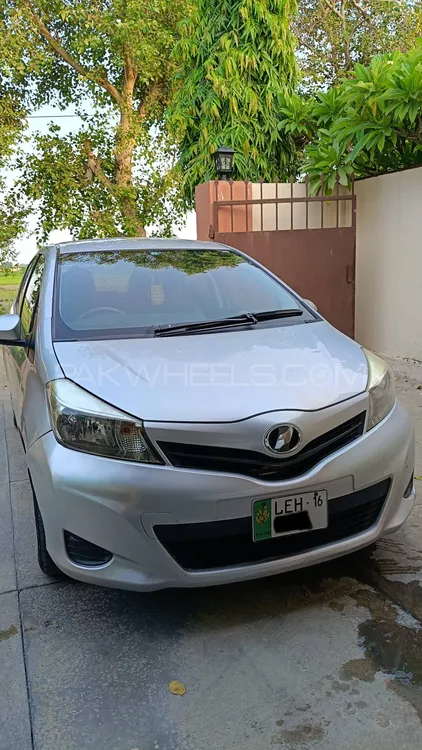 Toyota Vitz 2016 for Sale in Faisalabad Image-1