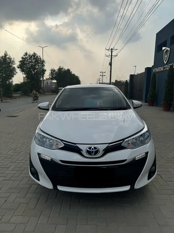 Toyota Yaris Sedan 2020 for Sale in Lahore Image-1