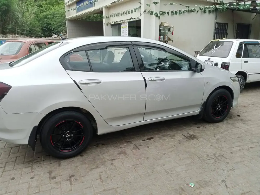 Honda City 2011 for Sale in Karachi Image-1