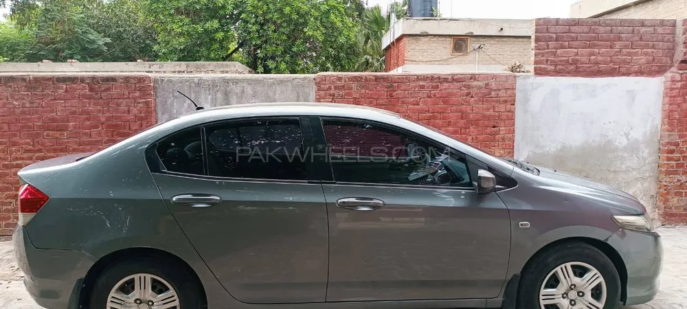 Honda City 2014 for Sale in Faisalabad Image-1