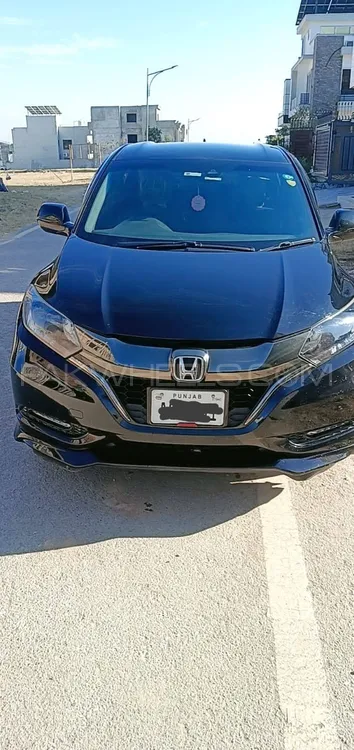 Honda Vezel 2017 for Sale in Islamabad Image-1