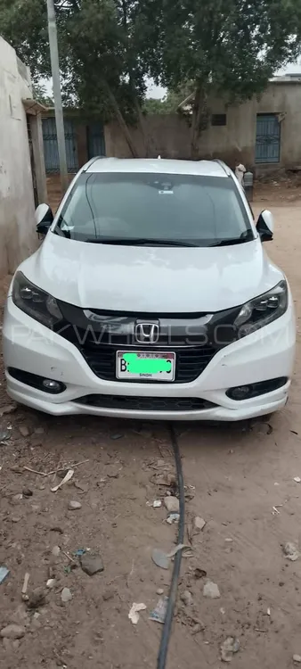Honda Vezel 2015 for Sale in Karachi Image-1