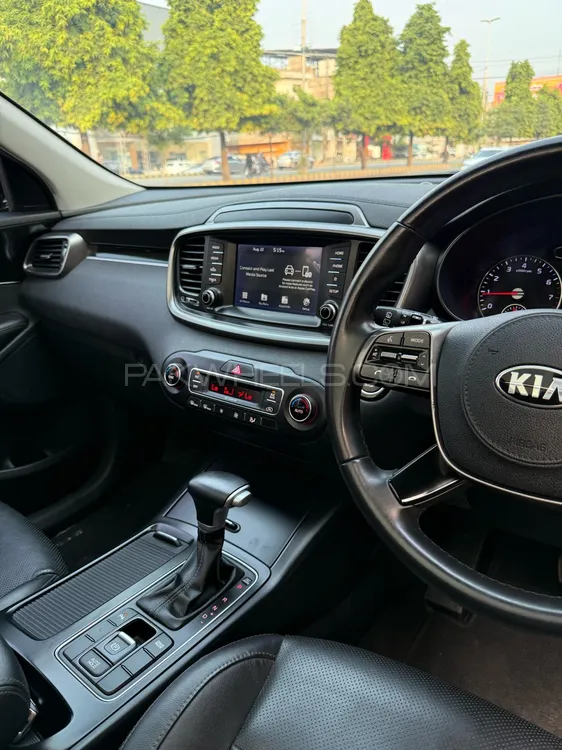 KIA Sorento 2022 for Sale in Lahore KIA Sorento 2022 for Sale in Lahore Image-16