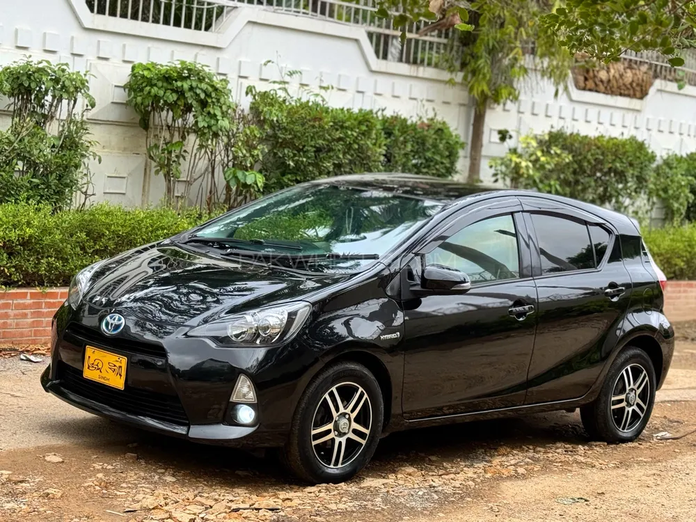 Toyota Aqua 2012 for Sale in Karachi Image-1