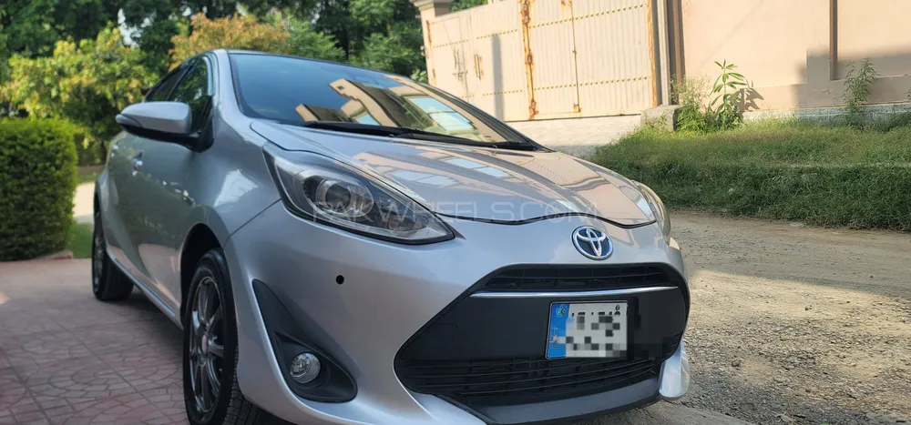 Toyota Aqua 2017 for Sale in Islamabad Image-1