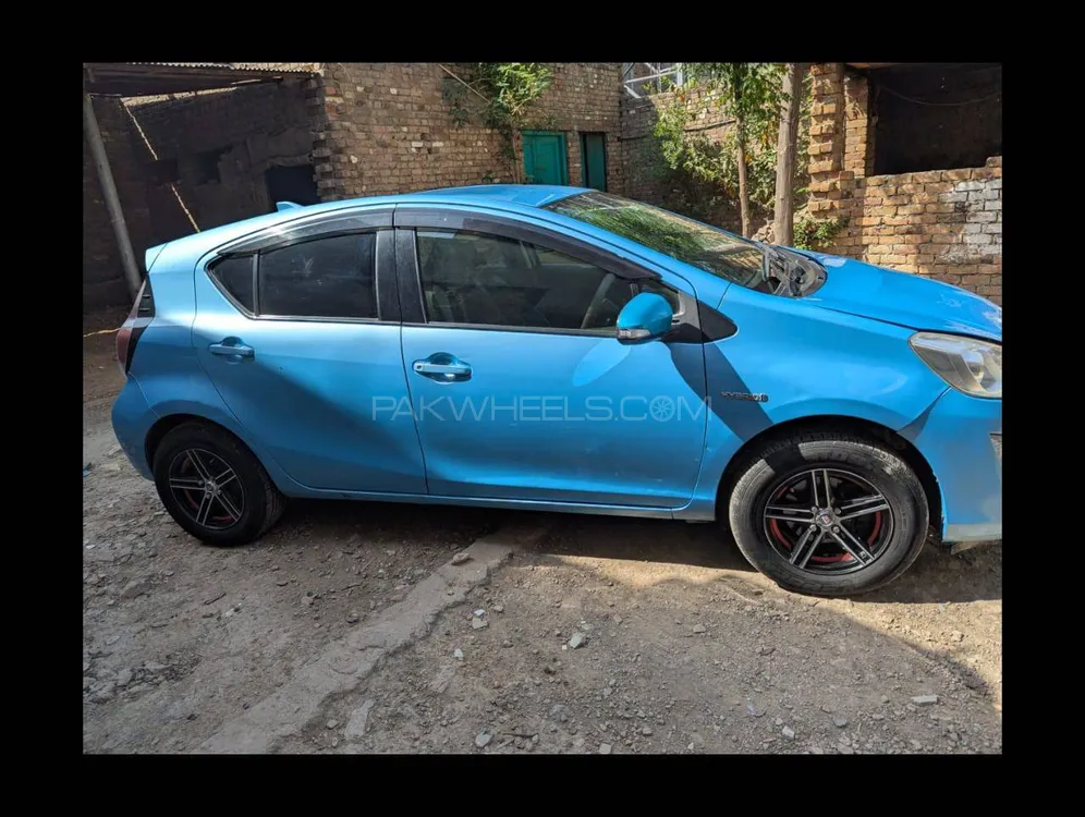 Toyota Aqua 2015 for Sale in Rawalpindi Image-1