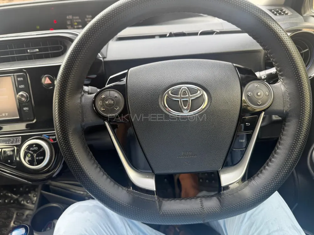 Toyota Aqua 2017 for Sale in Multan Image-1