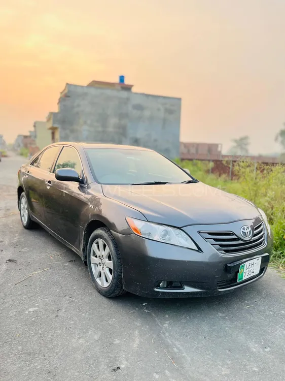 Toyota Camry 2007 for Sale in Lahore Image-1
