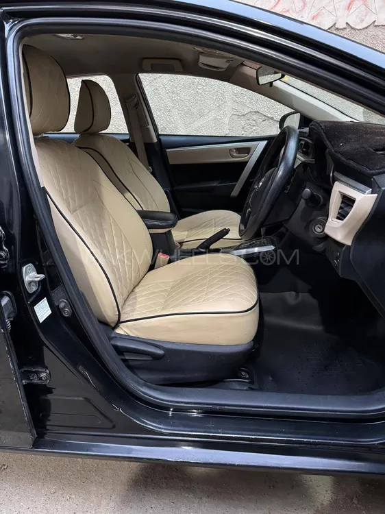 Toyota Corolla 2015 for Sale in Karachi Image-1