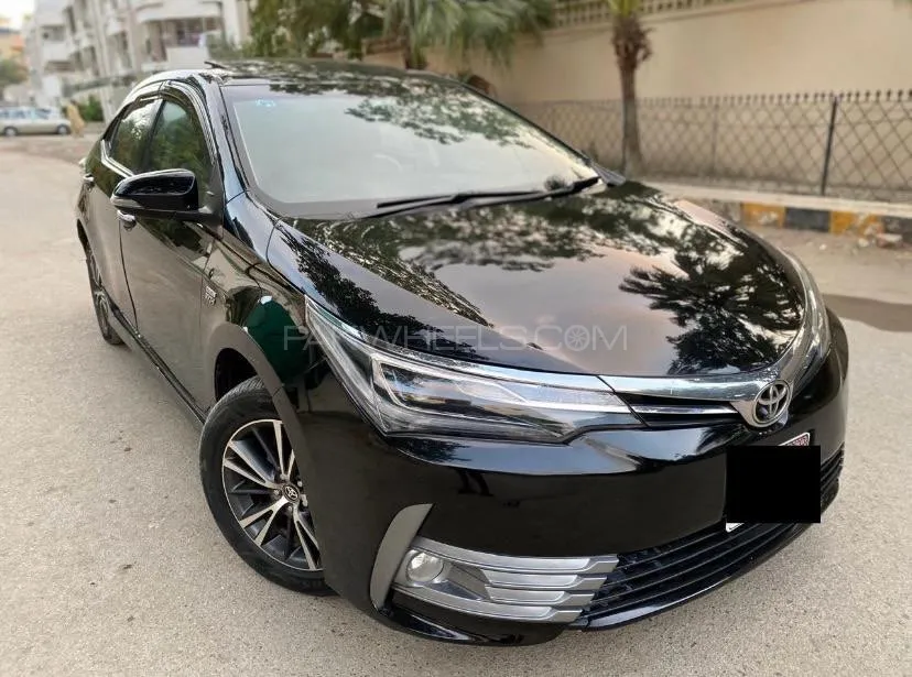 Toyota Corolla 2018 for Sale in Karachi Image-1