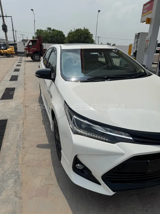 Toyota Corolla 2023 for Sale in Rahim Yar Khan Image-1