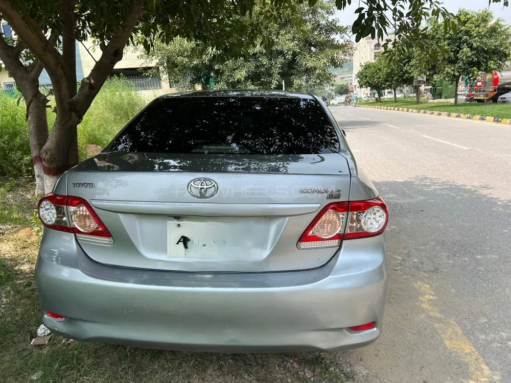 Toyota Corolla 2013 for Sale in Islamabad Image-1