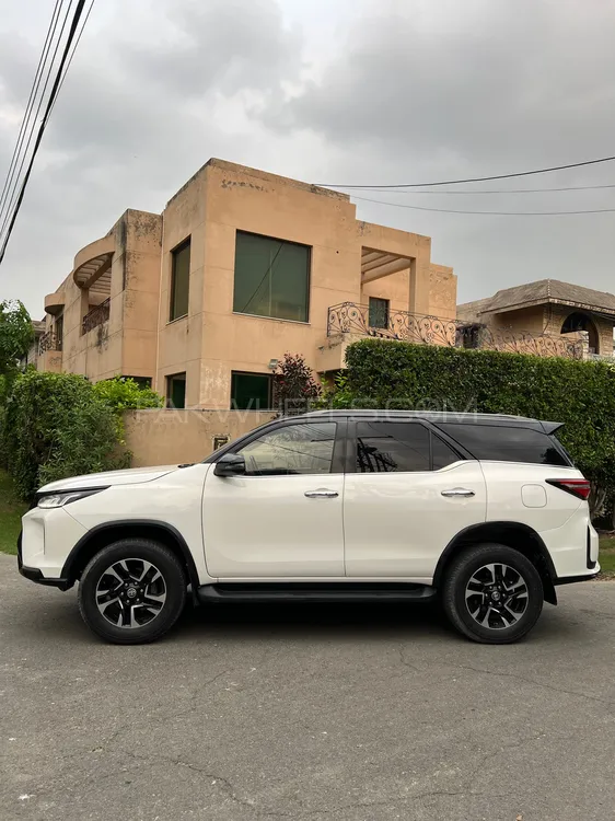 Toyota Fortuner 2018 for Sale in Lahore Toyota Fortuner 2018 for Sale in Lahore Image-4