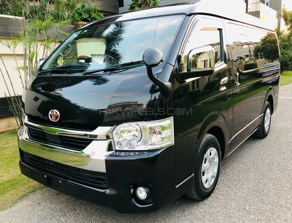 Toyota Hiace 2020 for Sale in Sialkot Toyota Hiace 2020 for Sale in Sialkot Image-7