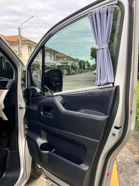 Toyota Hiace 2019 for Sale in Karachi Toyota Hiace 2019 for Sale in Karachi Image-15