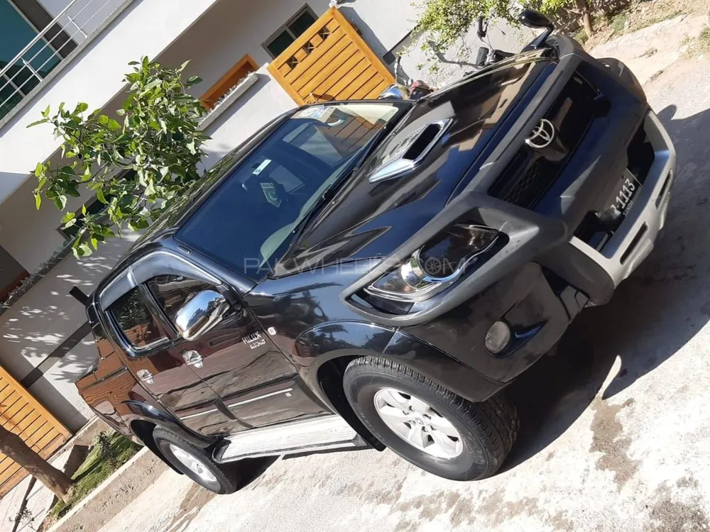 Toyota Hilux 2007 for Sale in Islamabad Image-1