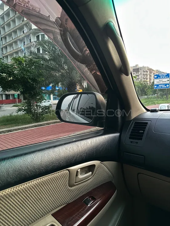 Toyota Hilux 2015 for Sale in Rawalpindi Toyota Hilux 2015 for Sale in Rawalpindi Image-14