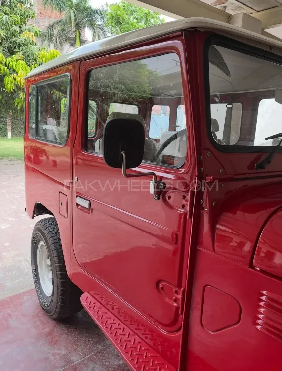 Toyota Land Cruiser 1984 for Sale in Mardan Toyota Land Cruiser 1984 for Sale in Mardan Image-4