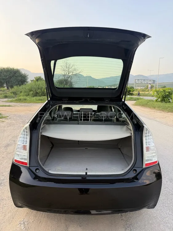 Toyota Prius 2010 for Sale in Islamabad Toyota Prius 2010 for Sale in Islamabad Image-13