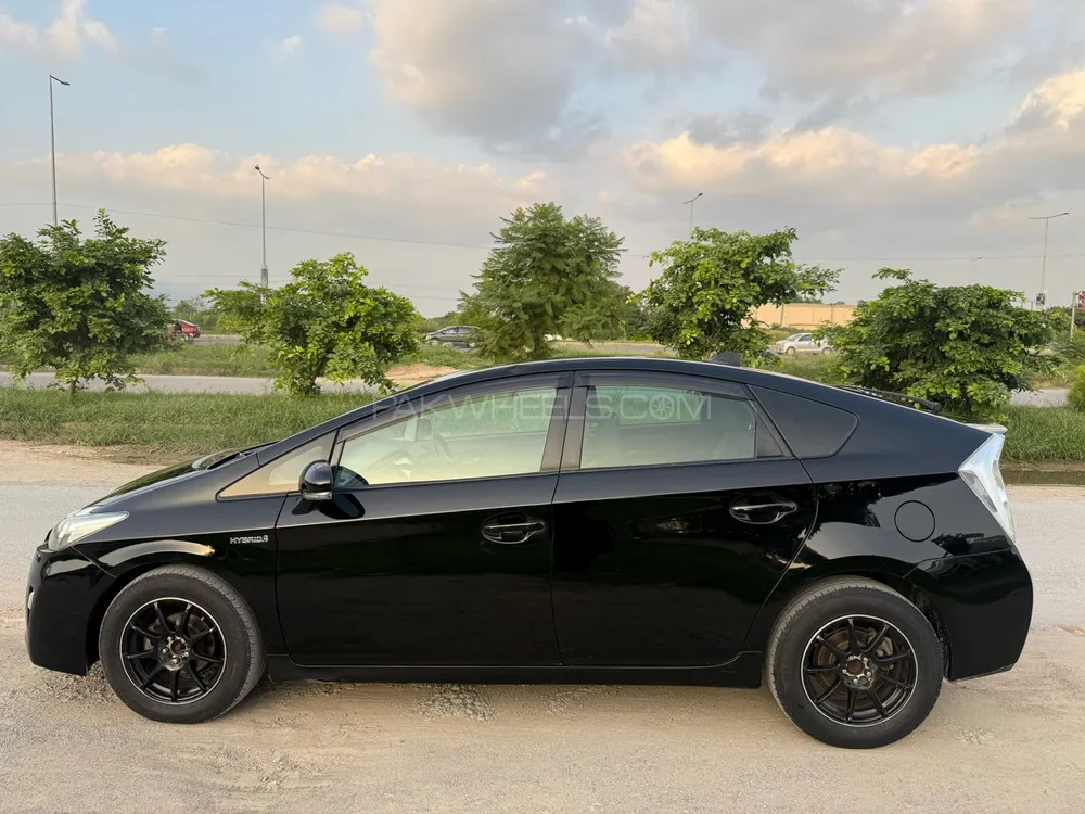 Toyota Prius 2010 for Sale in Islamabad Toyota Prius 2010 for Sale in Islamabad Image-4