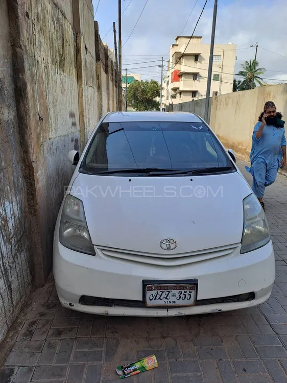 Toyota Prius 2010 for Sale in Karachi Image-1